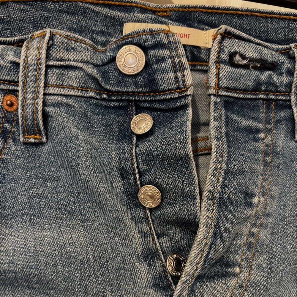 Levi's Wedgie Straight Ankle Button Fly Women's Jeans - Picture 3 of 6